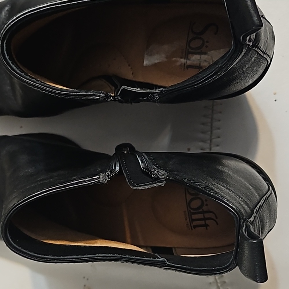 Shoes - Picture 4 of 7